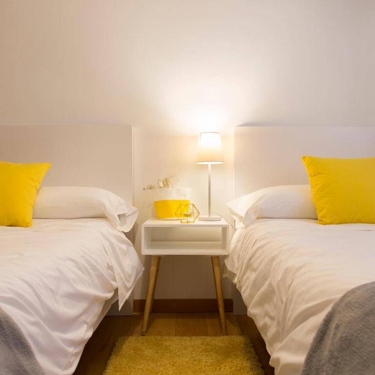 Granada Home Centro - Three-Bedroom Apartment (C) - 7