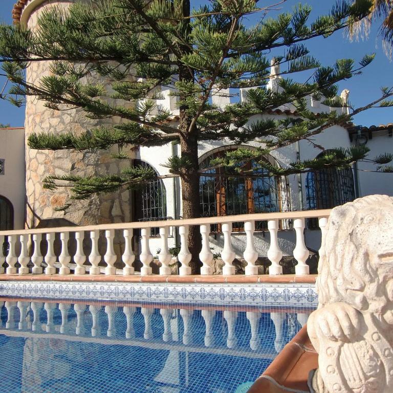 Villa Leones - privacy - by Holiday Rentals Villamar - Villa - 1
