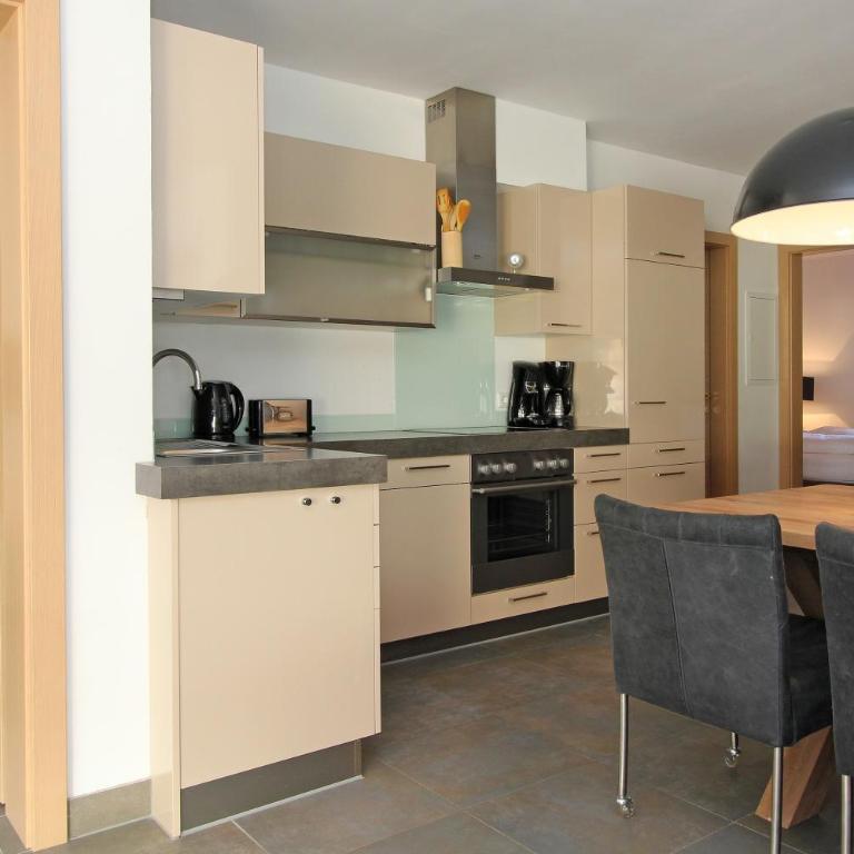 AvenidA Mountain Resort by Alpin Rentals - incl Summercard - Apartment C16 mit drei Schlafzimmern - 7