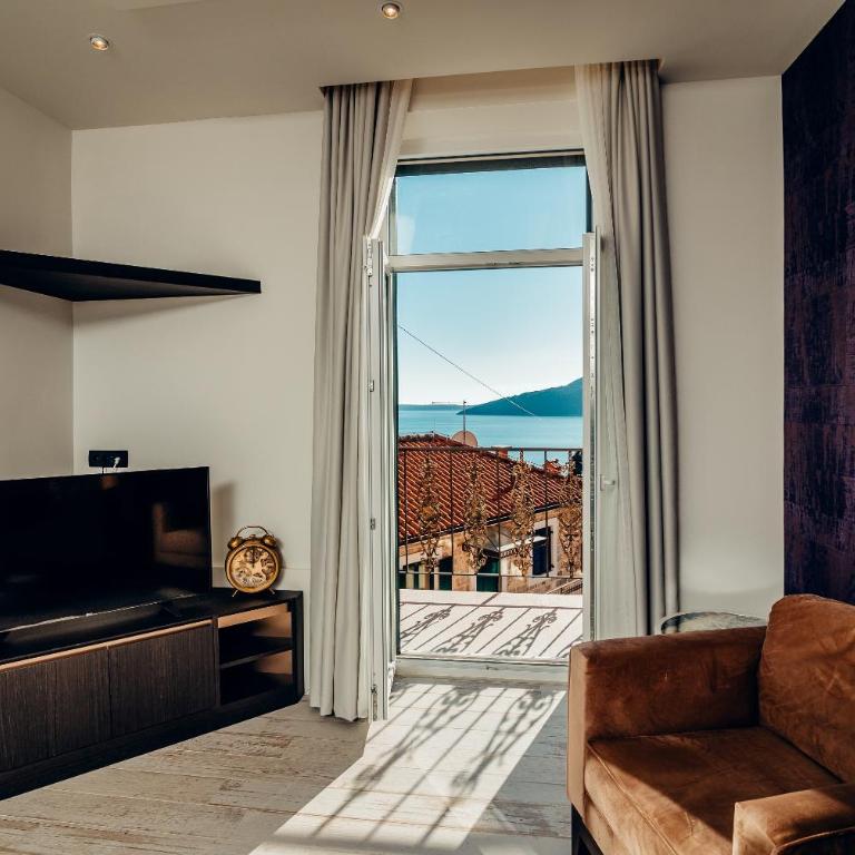 Apartments Master 5 - Deluxe Two-Bedroom Apartment with Sea View - 4