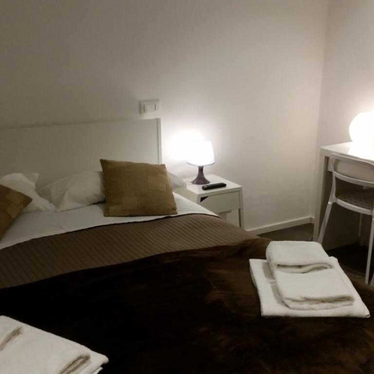 Palermo Rooms - Camera Matrimoniale Comfort - 6