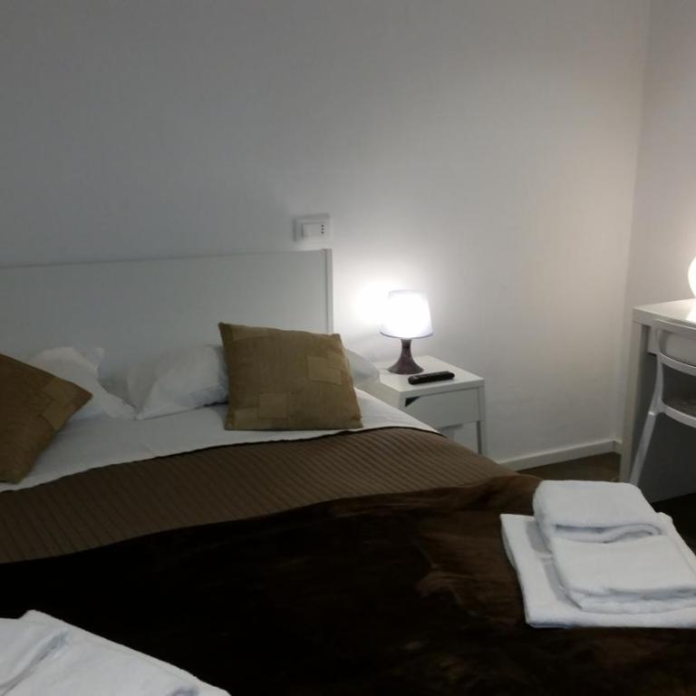 Palermo Rooms - Camera Matrimoniale Comfort - 2