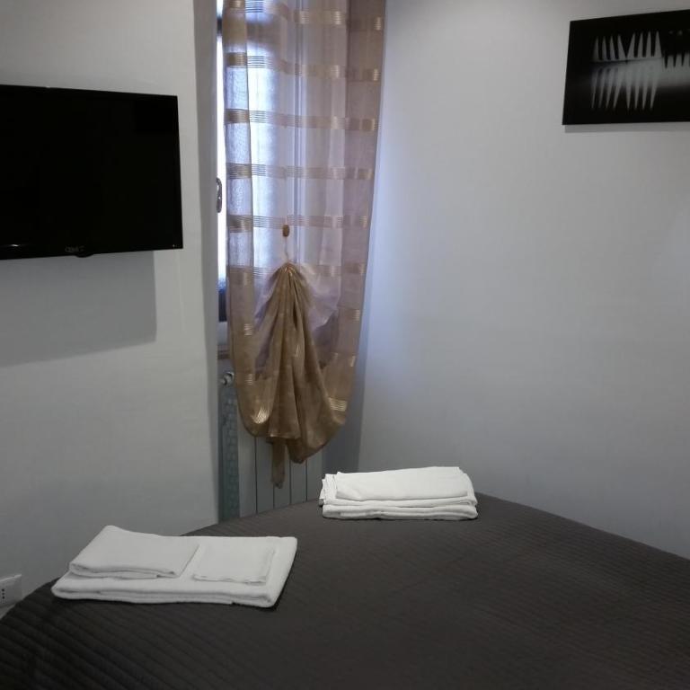 Palermo Rooms - Camera Matrimoniale Economy - 6