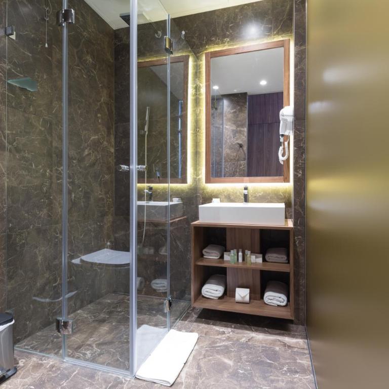 Five Points Square - City Center - Executive Dvokrevetna Soba sa Bračnim Krevetom - 5