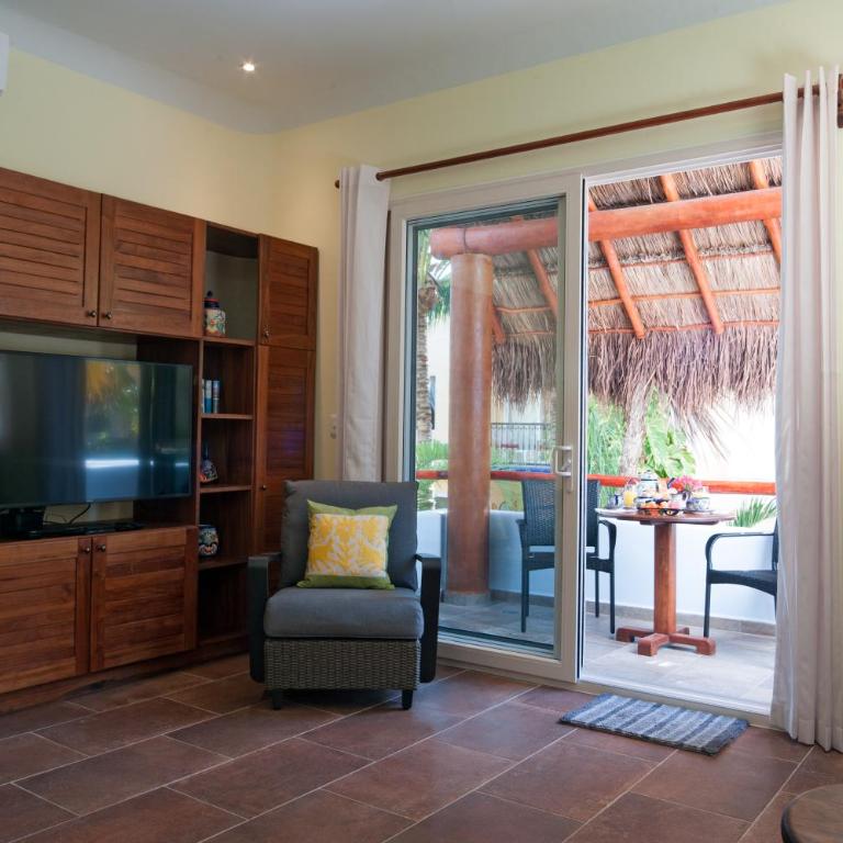 Casa Sonoma - Charming Condos Minutes from Beach & Reef - Superior Apartment - 3