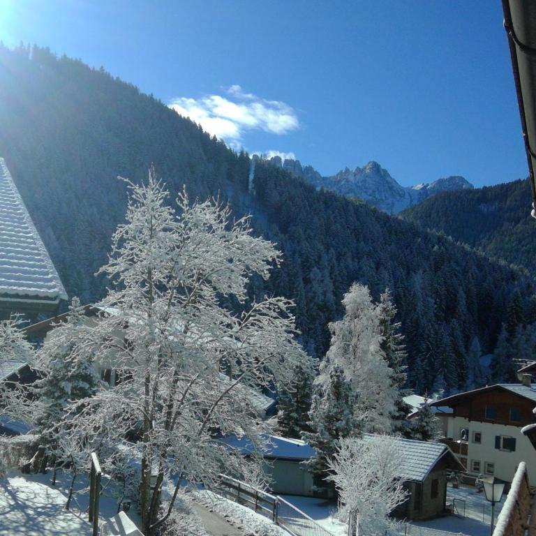 Haus Claudia B&B - Camera Matrimoniale con Balcone - 4