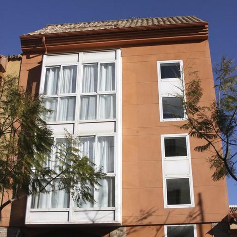 Bonito piso centro de Los Boliches - Apartamento - 1