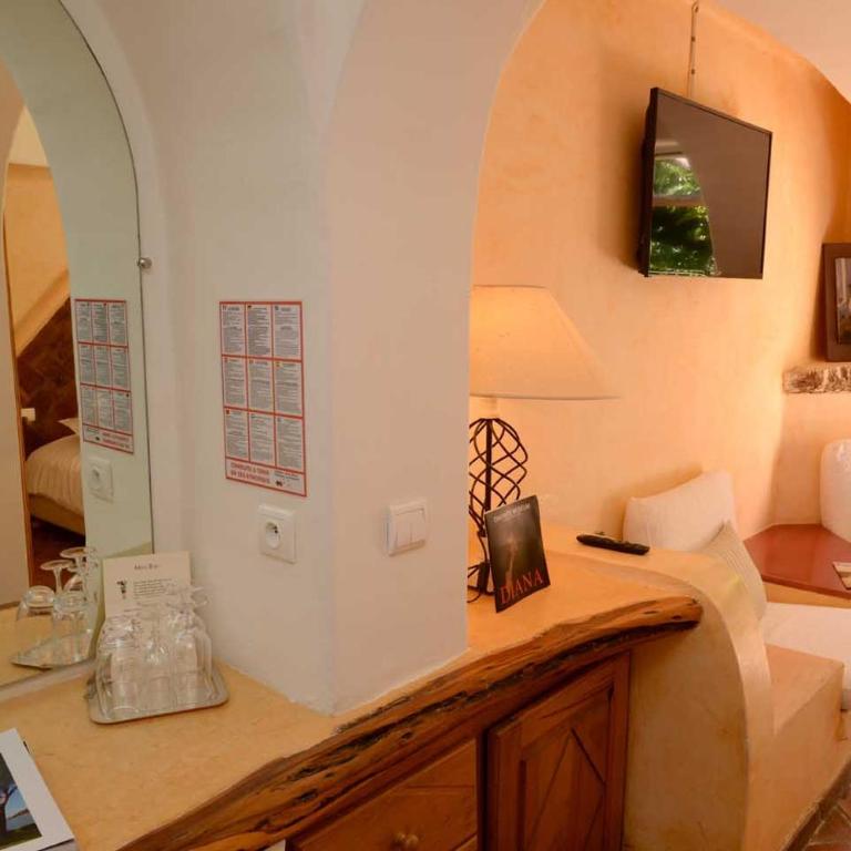 Hôtel Le Belvédère - Chambre Double ou Lits Jumeaux Supérieure - 3