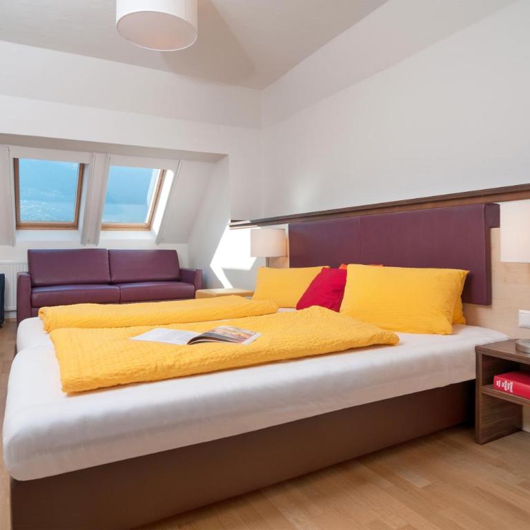 Wellness Landhaus Parth - Apartment mit 2 Schlafzimmern und Seeblick - 8