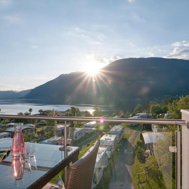 Wellness Landhaus Parth - Apartment mit 2 Schlafzimmern und Seeblick - 1