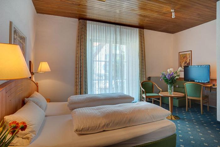 Hotel Möve garni - Großes Doppelzimmer - 2