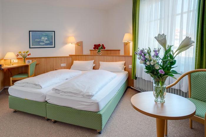 Hotel Möve garni - Großes Doppelzimmer - 3