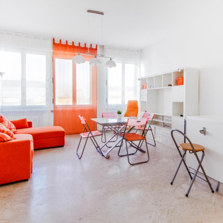 Orange Apartment Bologna - Apartamento - 4