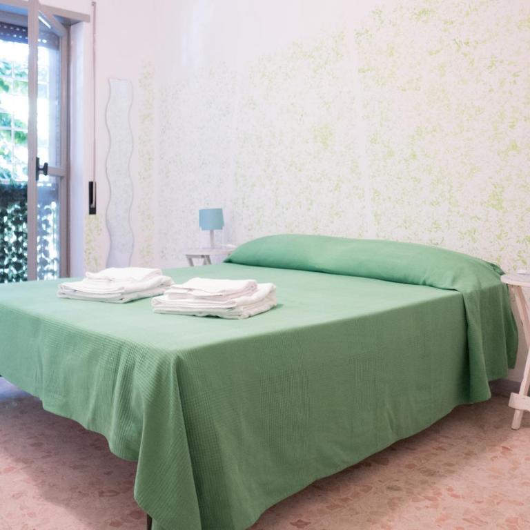 Next Stop Roma Affittacamere Da Florindo - Camera Matrimoniale con Bagno Privato - 1