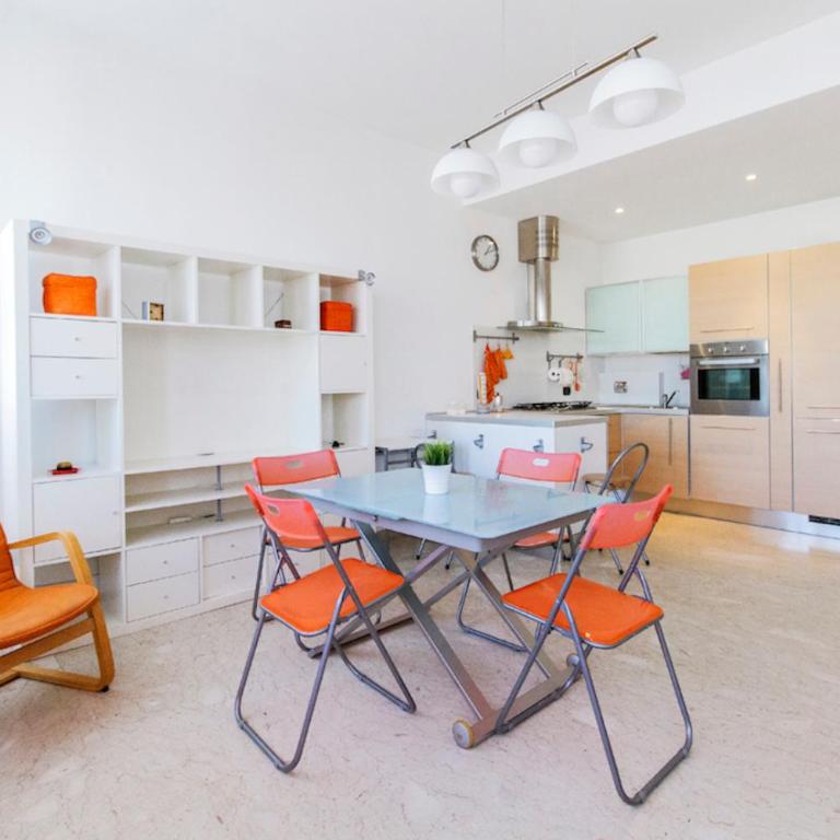 Orange Apartment Bologna - Apartamento - 13