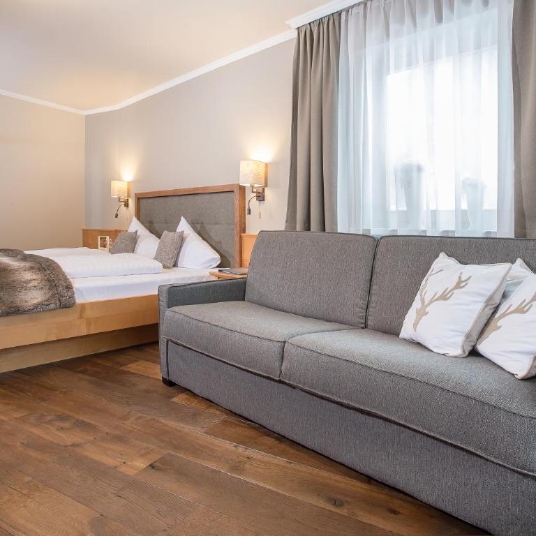 Hotel Christina - Ihr kleinstes 4* Hotel am Achensee - Suite mit Seeblick - 4