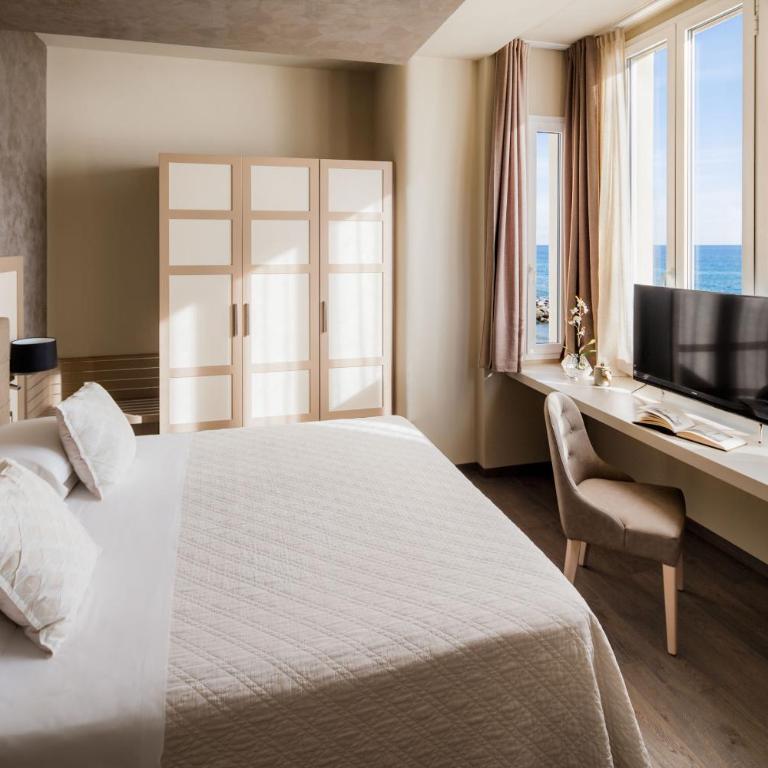 Hotel Savoia - Junior Suite con Vista Mare - Dependance - 3