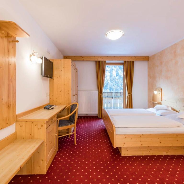 B&B Hotel Alpenrose Rooms & Apartments - Doppelzimmer mit Balkon - 1