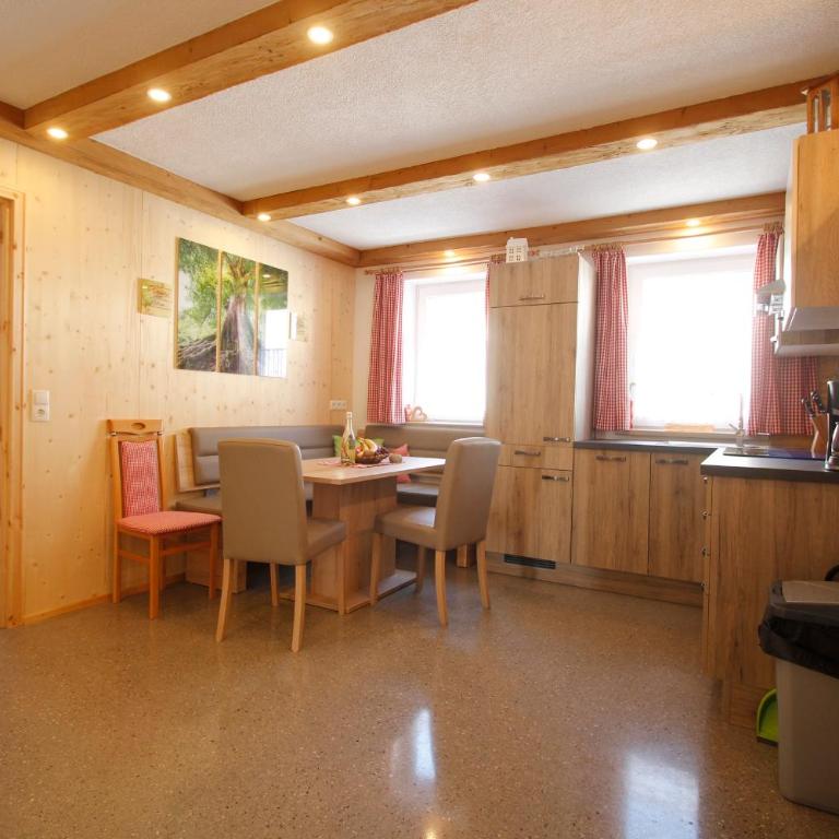 Appartement Almzeit mit Infrarotkabine - Apartment mit Blick auf die Berge - 1