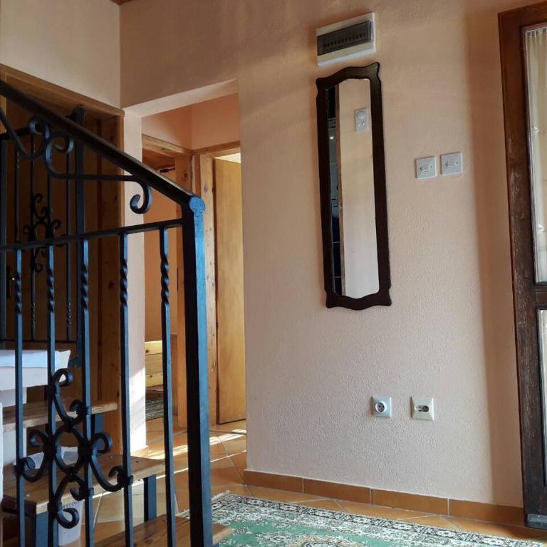 House Stijepovic - Four-Bedroom House - 23