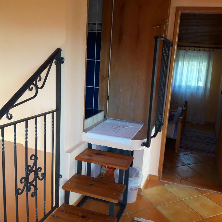 House Stijepovic - Four-Bedroom House - 27