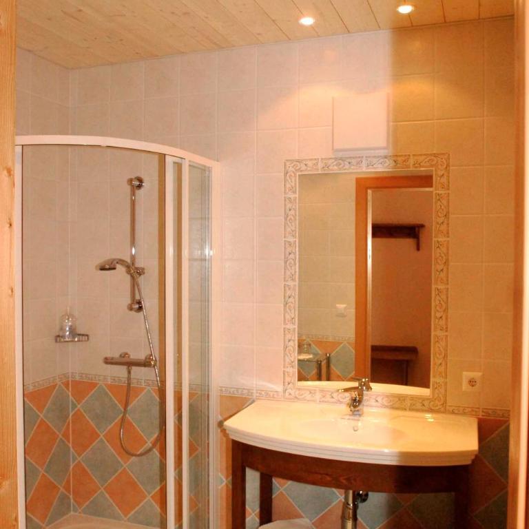 Weingut Winzerhof Gästezimmer Grebenz - Doppelzimmer - 10