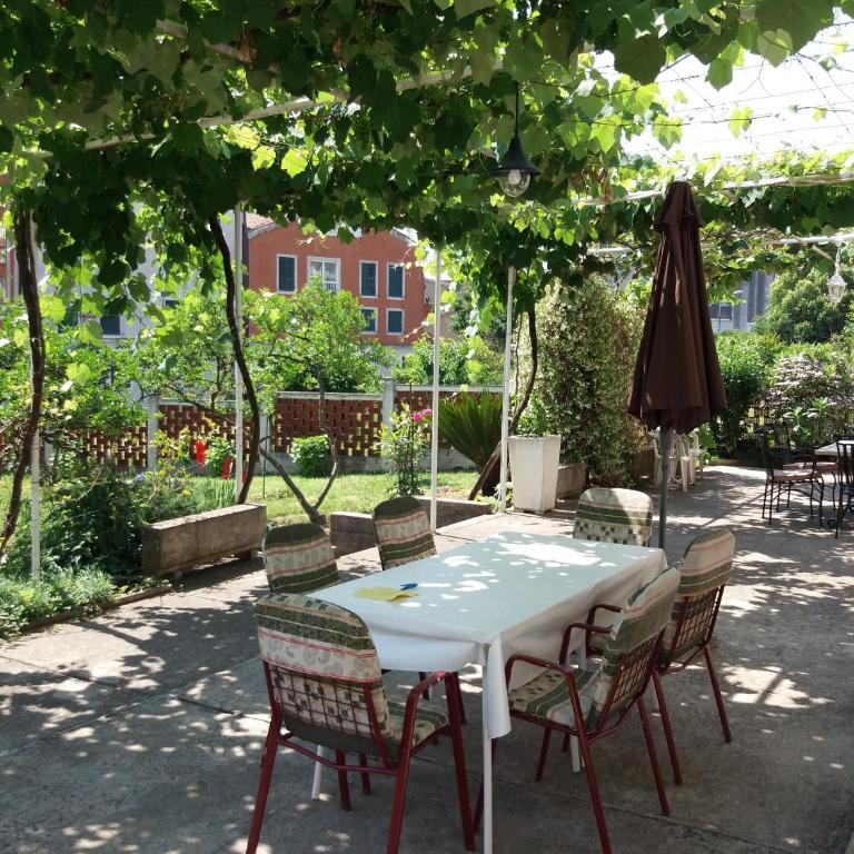 Apartments Budva Center - Studio sa Balkonom - 10