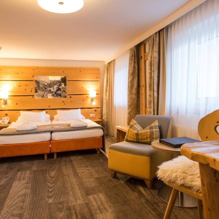 Hotel Ritzlerhof - Panorama und Spa - Economy Doppelzimmer Sattele ohne Balkon - 2