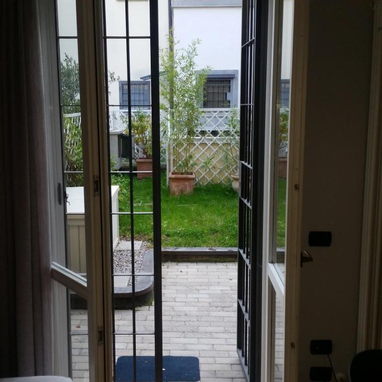 IL GIARDINETTO - Smart working - Airport - Private Parking - Private garden - Ducati - Philip Morris - Appartamento con Vista Giardino - 17
