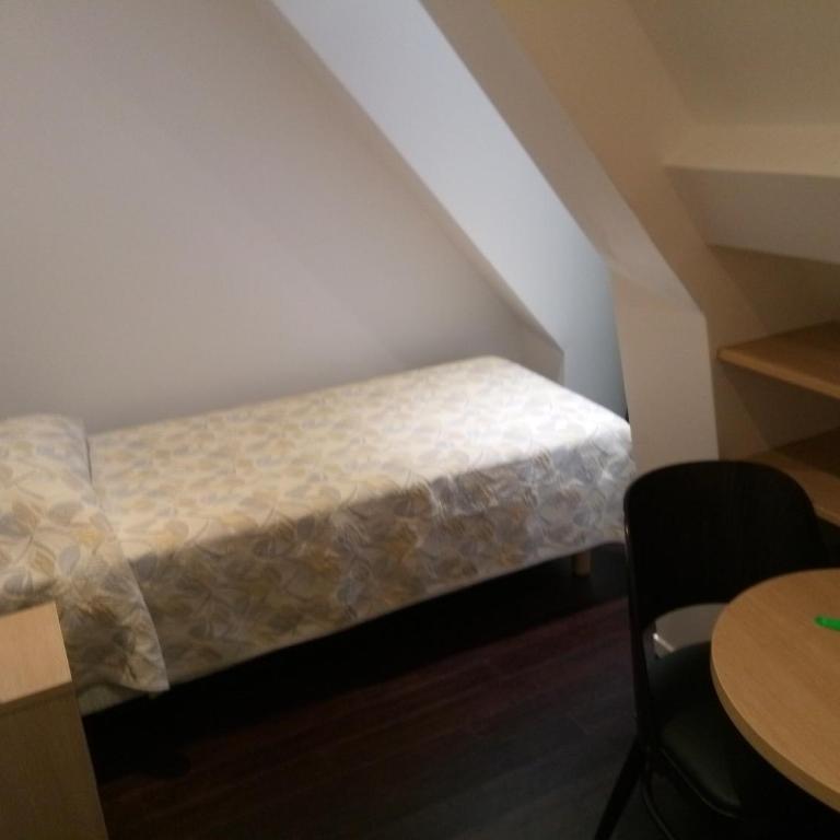 Hotel Rivoli - Chambre Simple avec Salle de Bains Privative - 5
