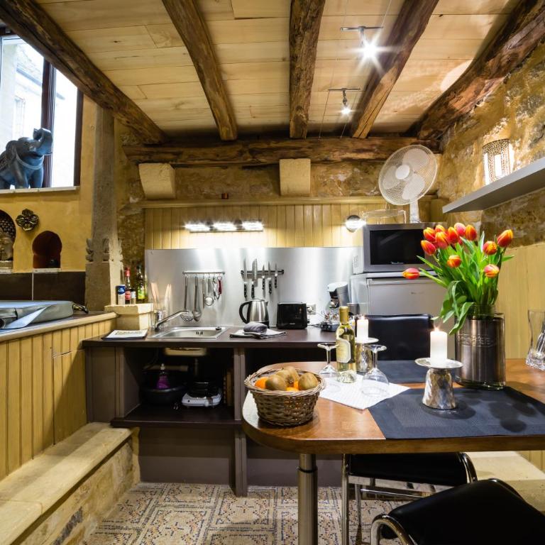 Jacuzzi Privé, les 1001 nuits à Sarlat - Appartamento Superior con Sauna - 3