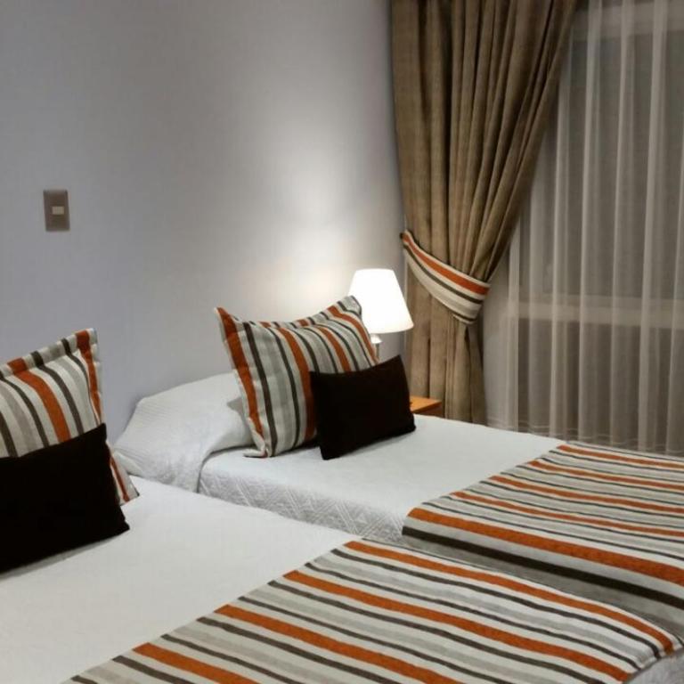 Hotel Puerta del Lago - Habitación Doble - 2 camas - 4