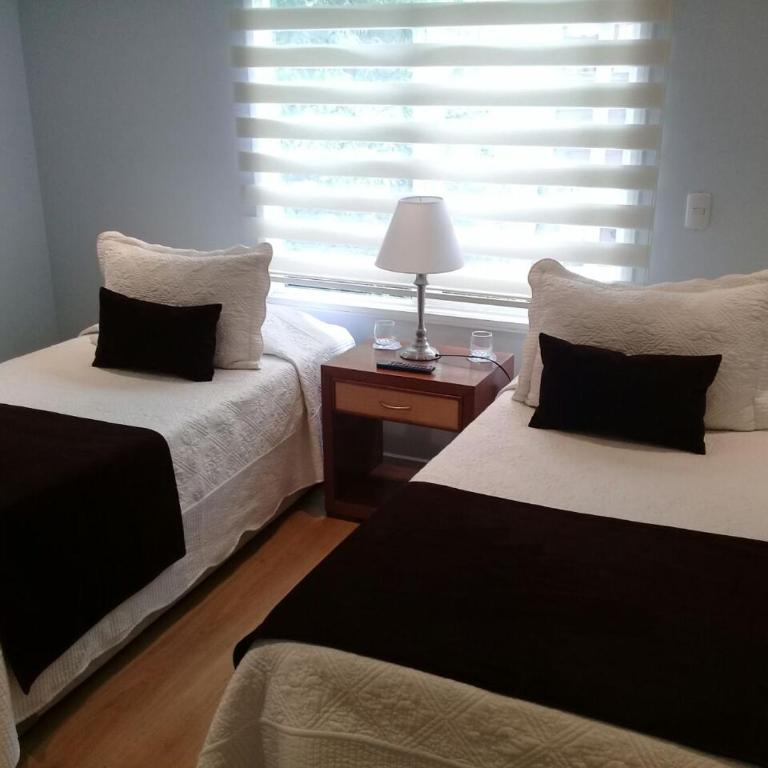 Hotel Puerta del Lago - Habitación Doble con baño privado - 2 camas - 16