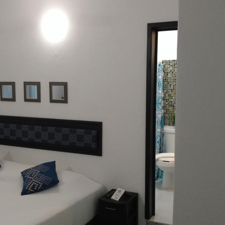 Vacation Rental - Upper Floor Room at Casa Cocoa - Apartamento - 9