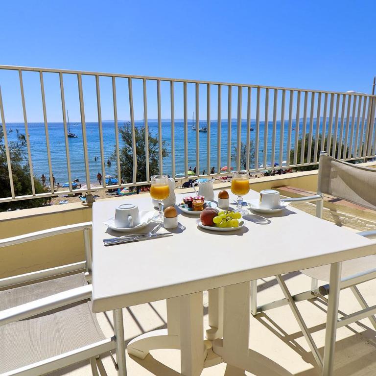 Hôtel Beau Rivage - Chambre Double avec Terrasse - Vue sur Mer - 7