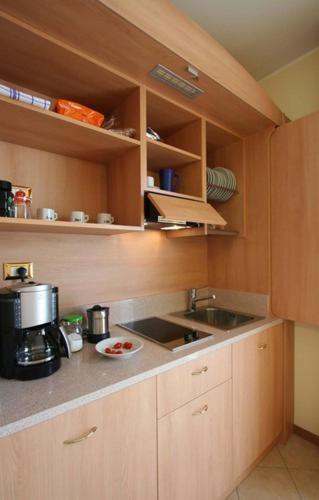 Hotel Residence Panoramica - One-Bedroom Family Apartment with Lake View - 5