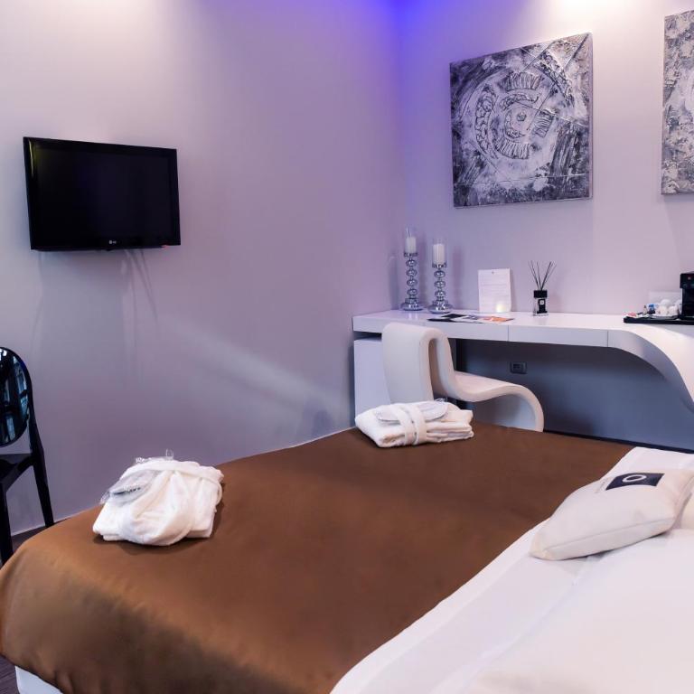 Le Camp Suite & Spa - Camera Matrimoniale Deluxe con Balcone - 9