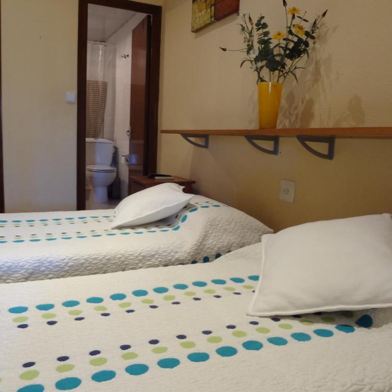 Hostal Lima - Triple Room with Terrace - 5