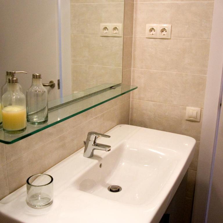 Sant Pau Terraces Apartments - Deluxe One-Bedroom Apartment with Terrace - 11