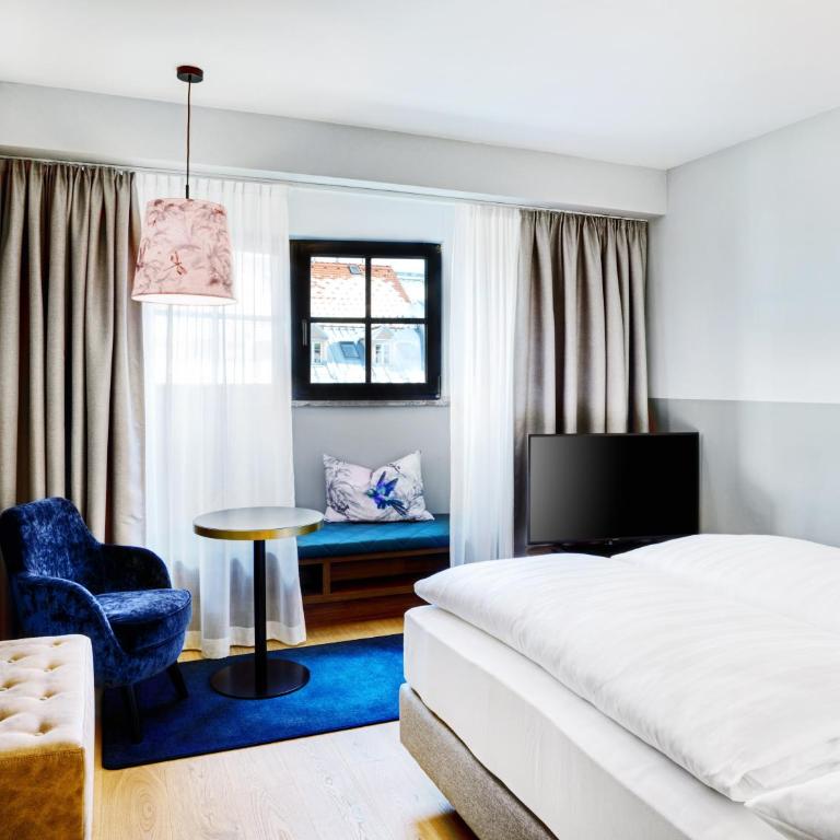 STAGE 12 Hotel by Penz - Double Room with City View - 2