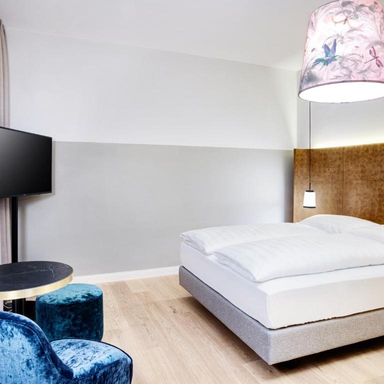 STAGE 12 Hotel by Penz - Double or Twin Room - 1