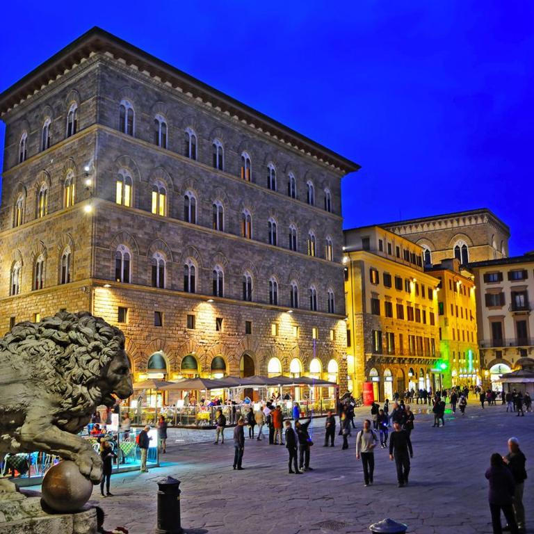 Italian Experience-Suite Medici - Appartamento con 3 Camere da Letto - 25
