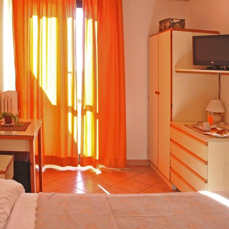 Hotel Sirenetta - Camera Matrimoniale/Doppia con Letti Singoli - 4
