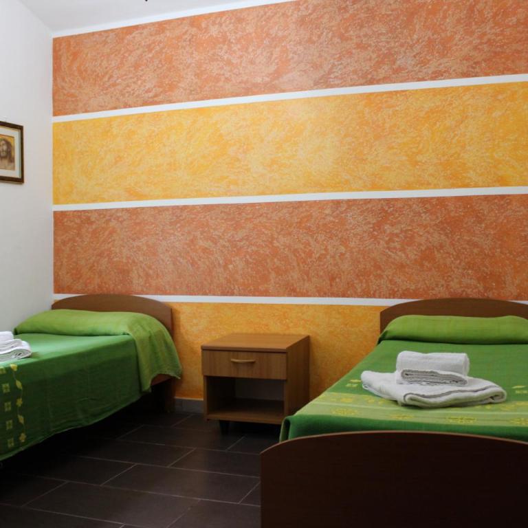 Case Vacanze Paradise Beach Vicino Cefalù PISCINA APERTA - Casa de 2 dormitorios con patio - 12