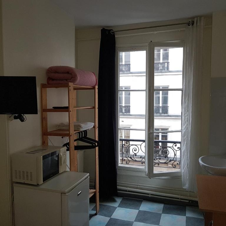 Au Royal Mad - Chambre Double avec Salle de Bains Commune - 6