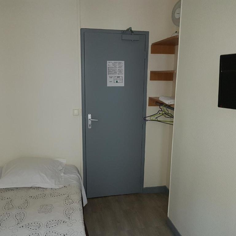 Au Royal Mad - Chambre Simple avec Salle de Bains Commune - 2