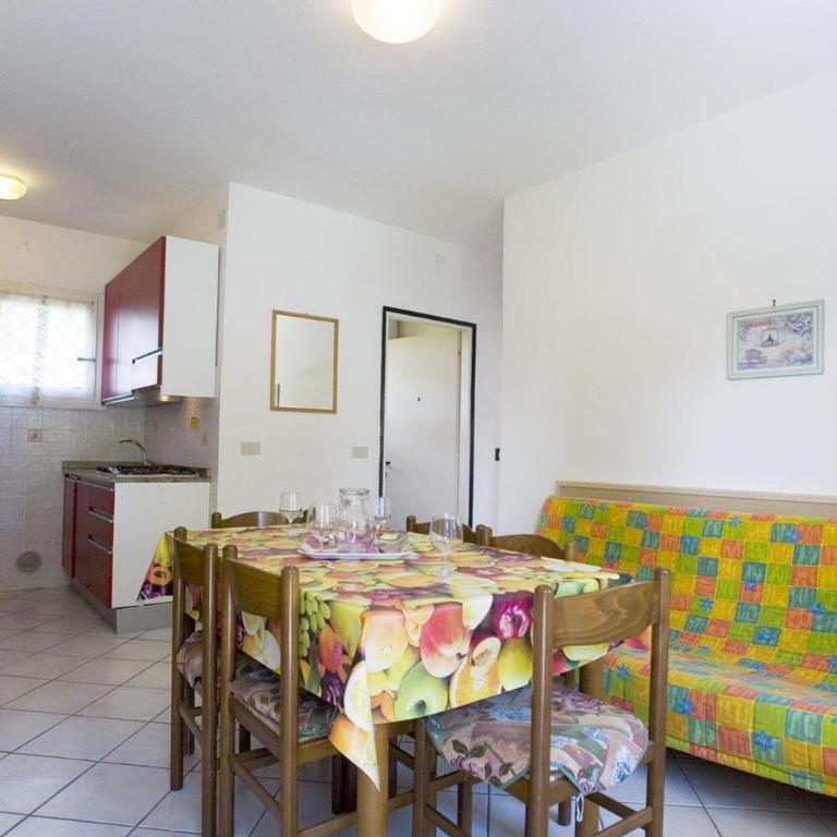 Angela - Two-Bedroom Apartment - 6