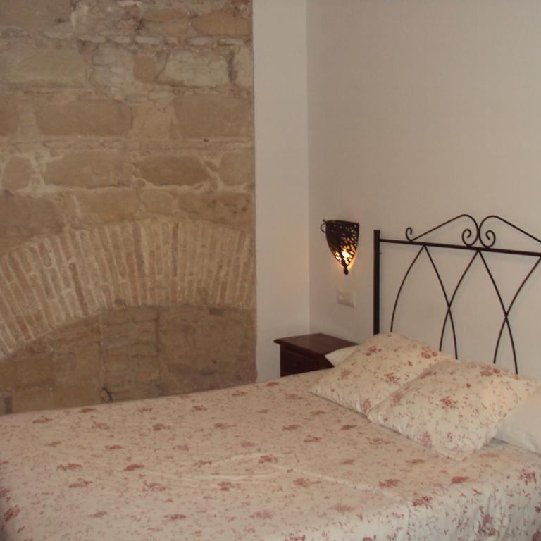 Hostal Fenix - Habitación Doble - 1 o 2 camas - 11