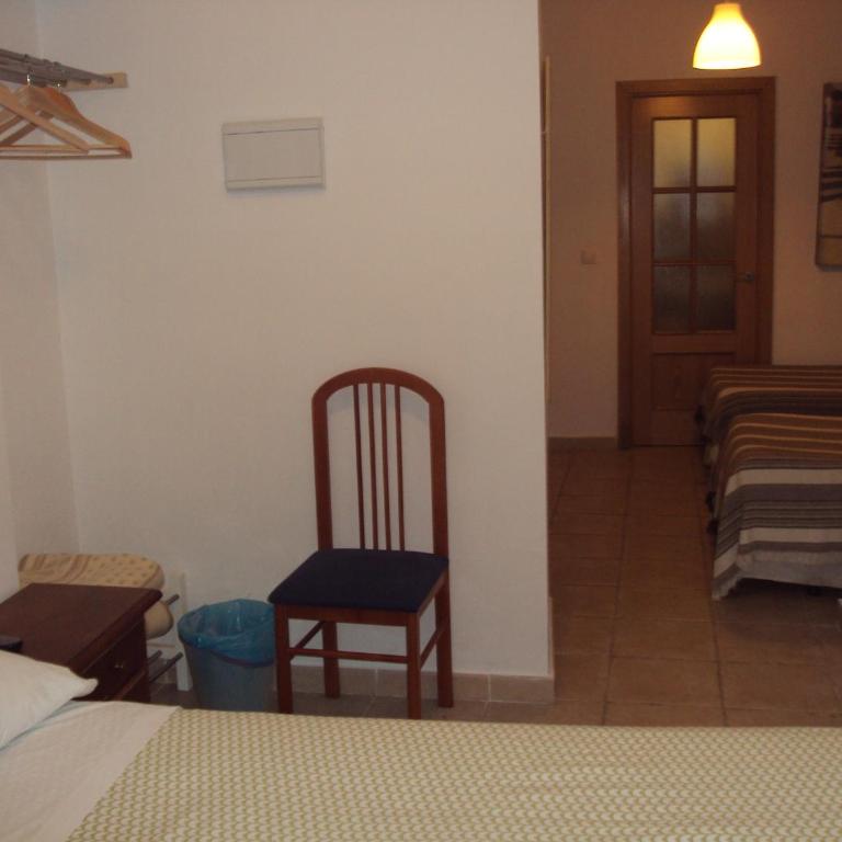 Hostal Fenix - Habitación cuádruple - 1