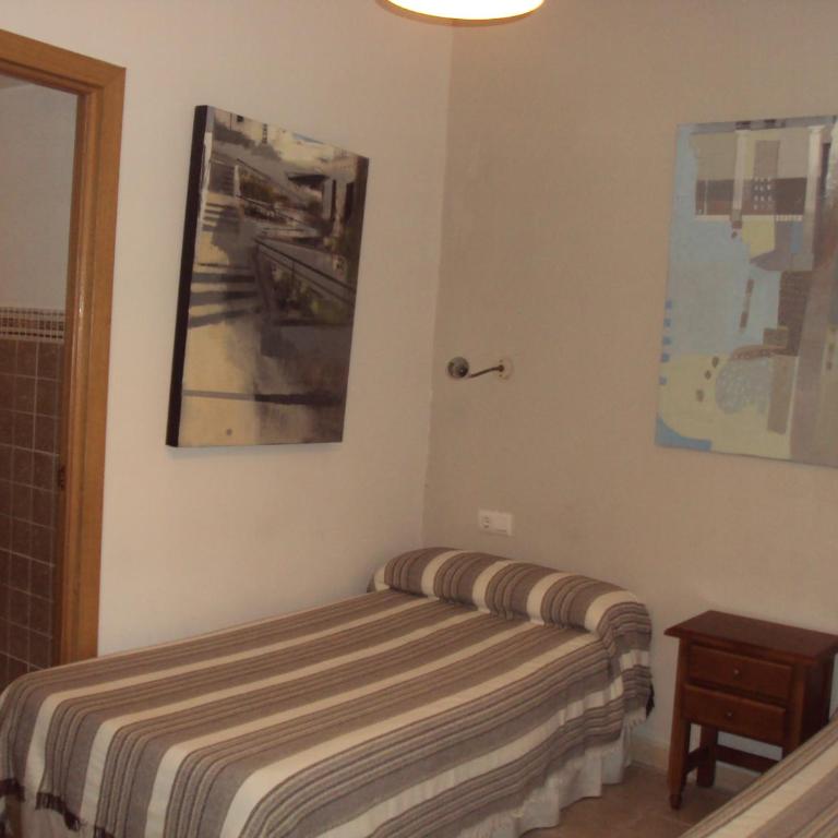 Hostal Fenix - Habitación cuádruple - 2